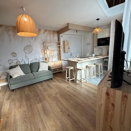 Chez Oscar Et Charlie, Duplex Sur La Grand Place Appartamento Arras