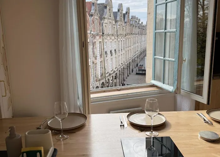 Chez Oscar Et Charlie, Duplex Sur La Grand Place Apartment Arras